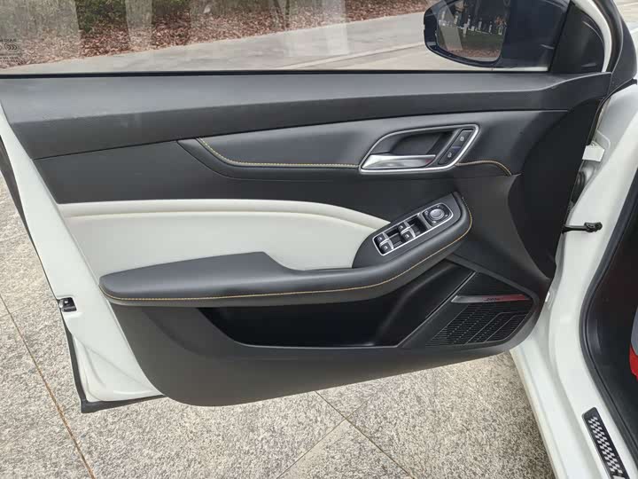 Фото 4 - MG Motor 6