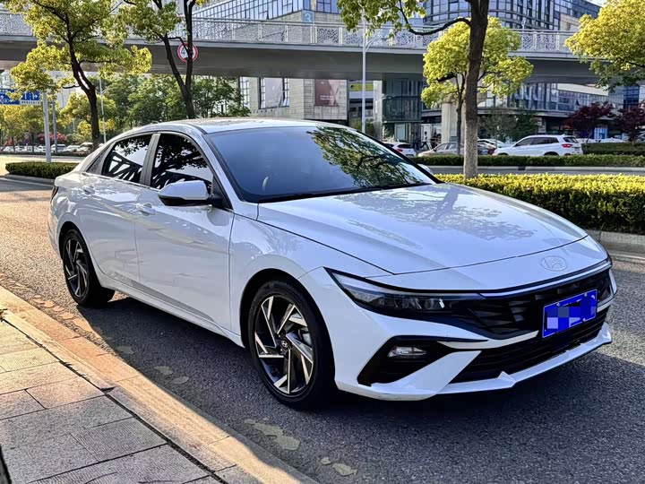 Фото 3 - Hyundai Elantra N line