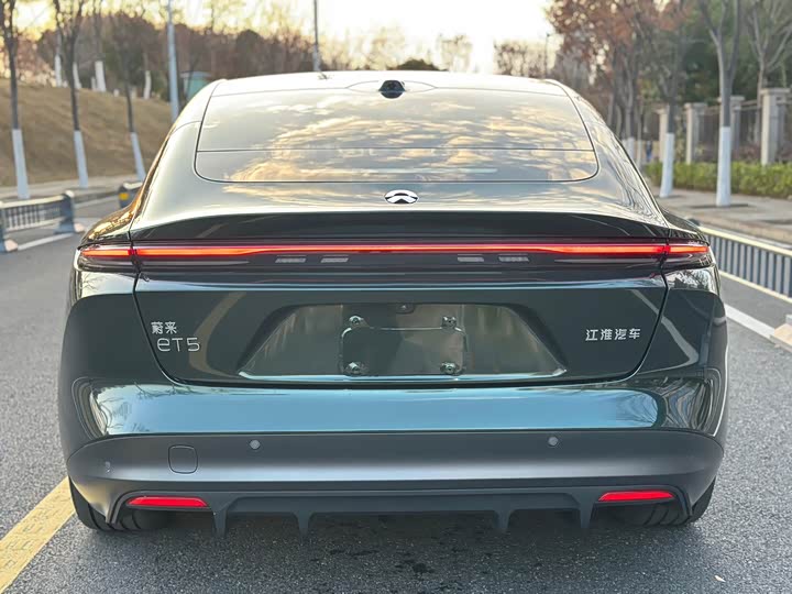 Фото 6 - Nio ET5