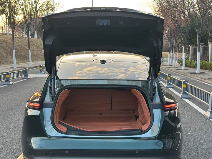 Фото 7 - Nio ET5