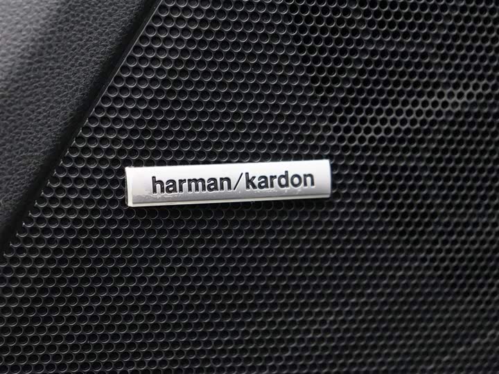 Фото 5 - Subaru WRX