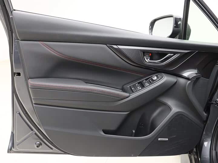 Фото 6 - Subaru WRX