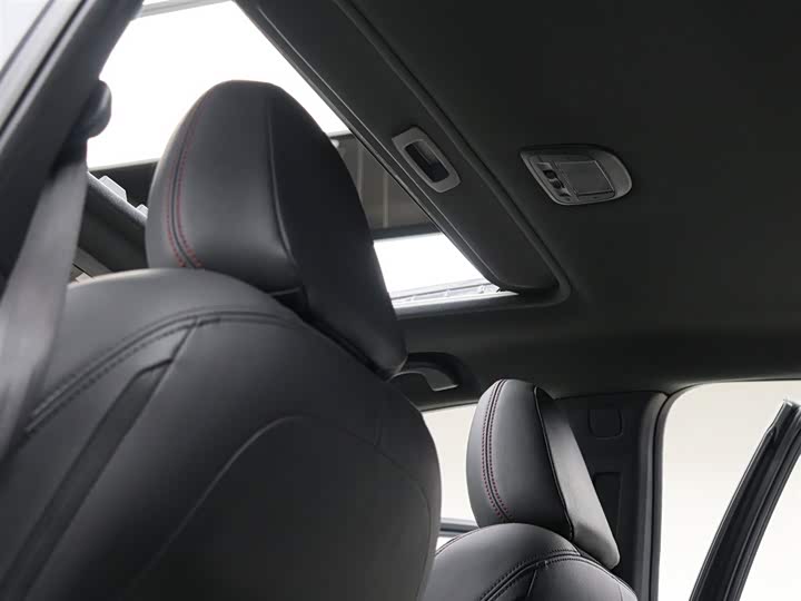 Фото 8 - Subaru WRX