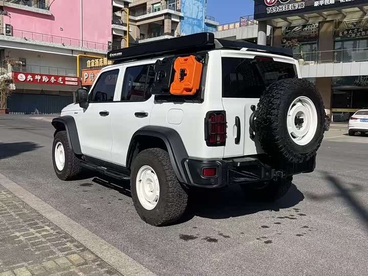 Фото 7 - Tank 300