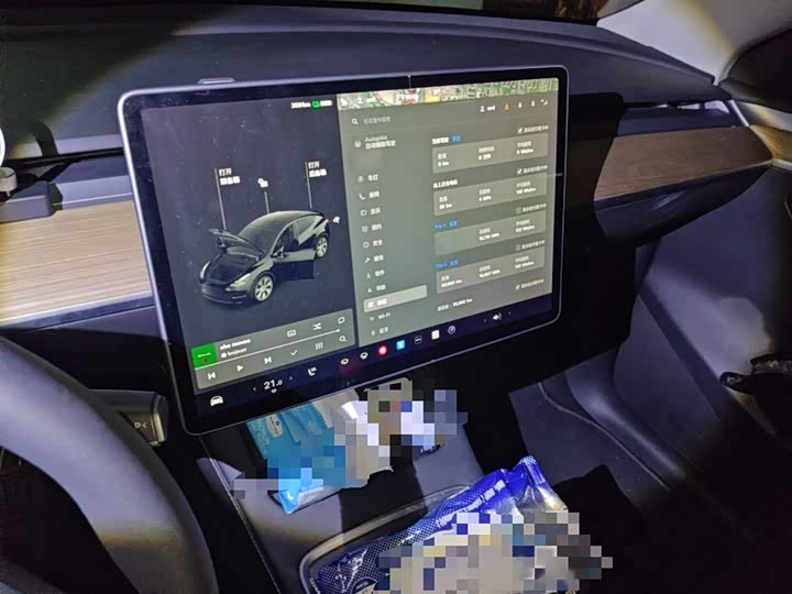 Фото 6 - Tesla Model Y