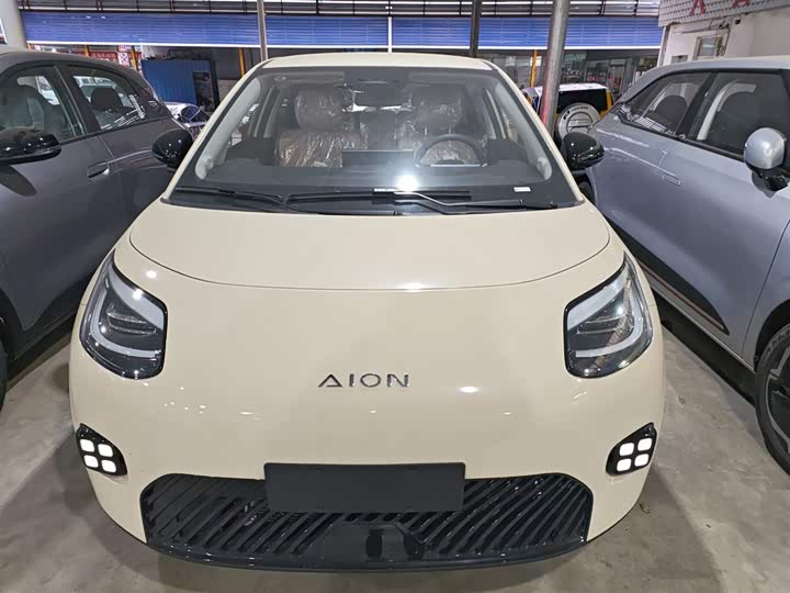 Фото 3 - GAC Aion UT