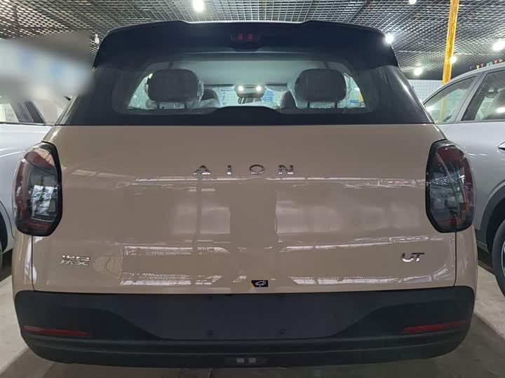 Фото 6 - GAC Aion UT