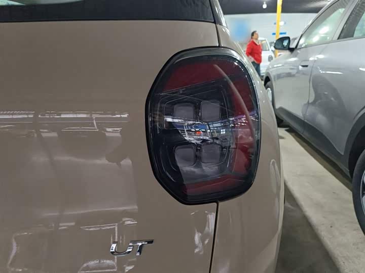 Фото 8 - GAC Aion UT