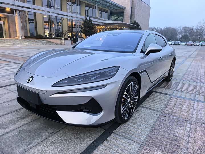 Фото 1 - Denza Z9GT