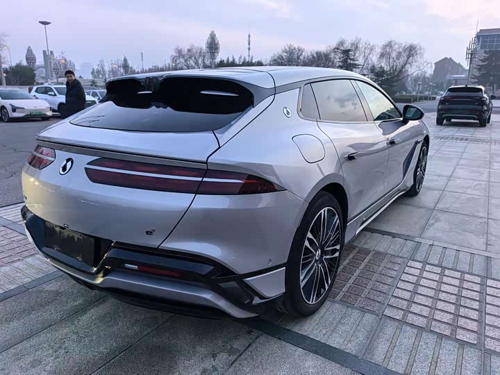 Фото 6 - Denza Z9GT