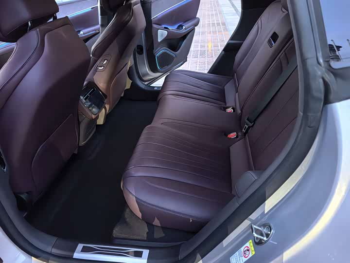 Фото 8 - Denza Z9GT