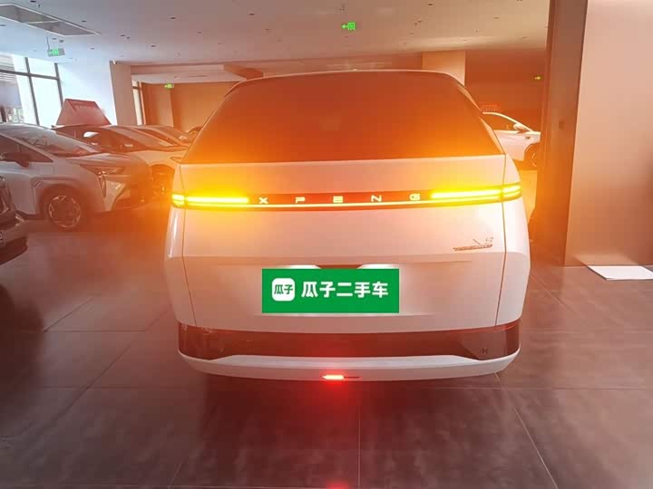 Фото 6 - XPeng X9