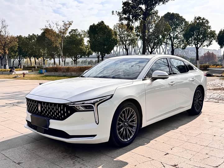 Фото 1 - Bestune B70