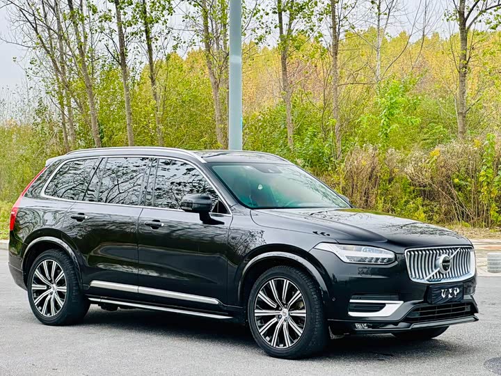 Фото 3 - Volvo XC90