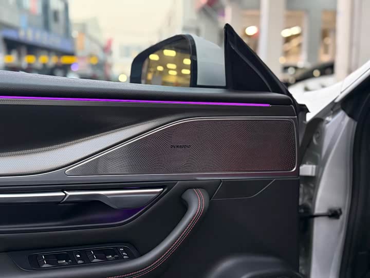 Фото 8 - XPeng P7