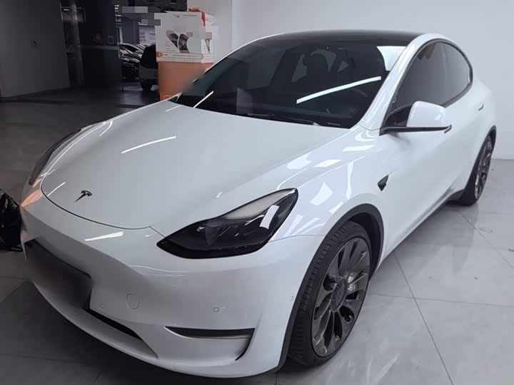 Фото 2 - Tesla Model Y