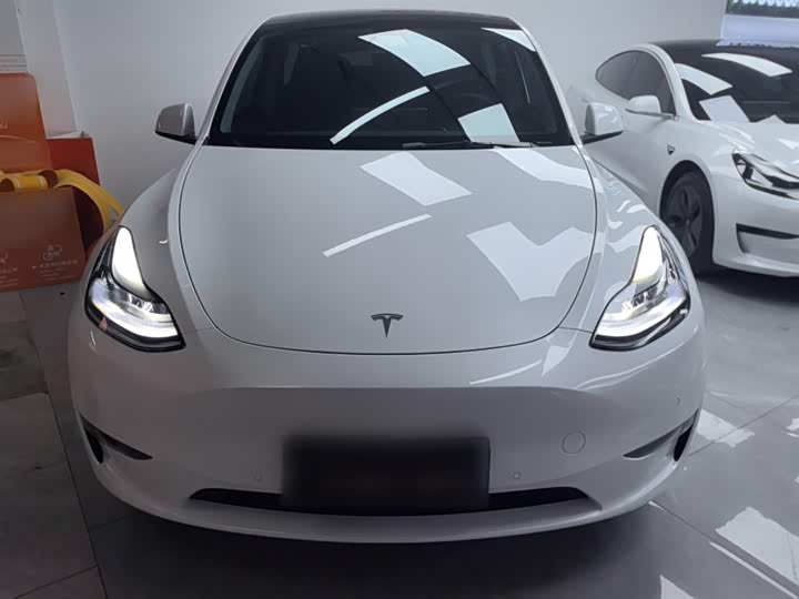 Фото 3 - Tesla Model Y