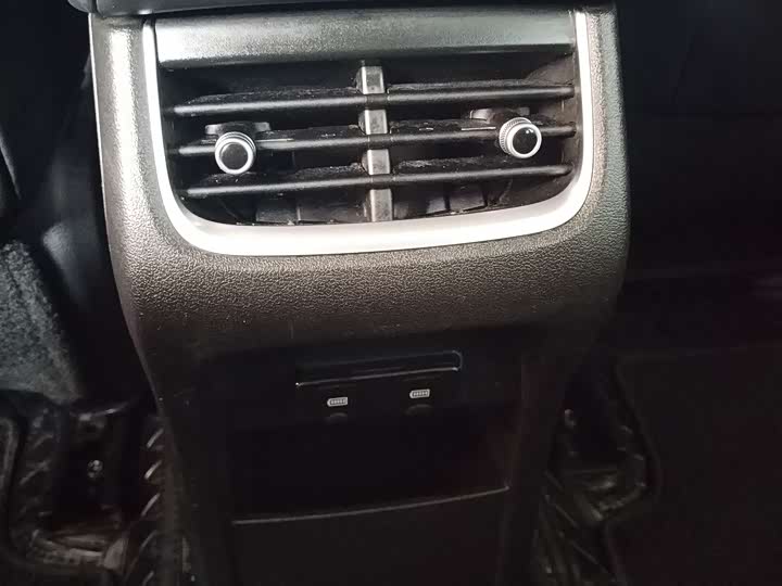 Фото 7 - Tank 300