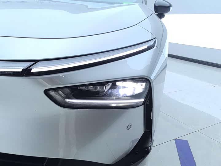 Фото 4 - XPeng F57