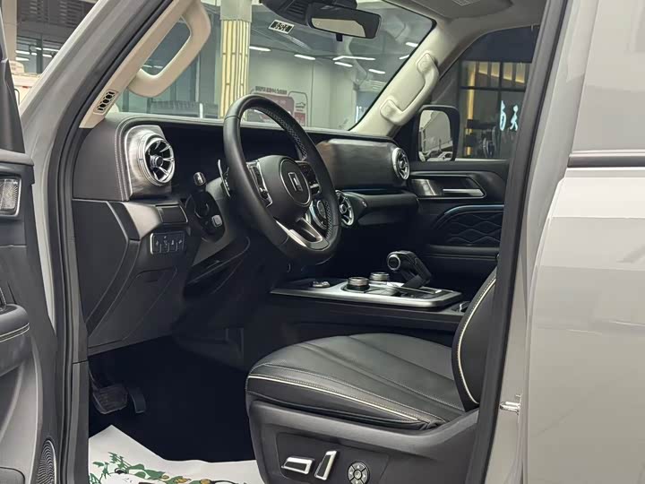 Фото 6 - Tank 300