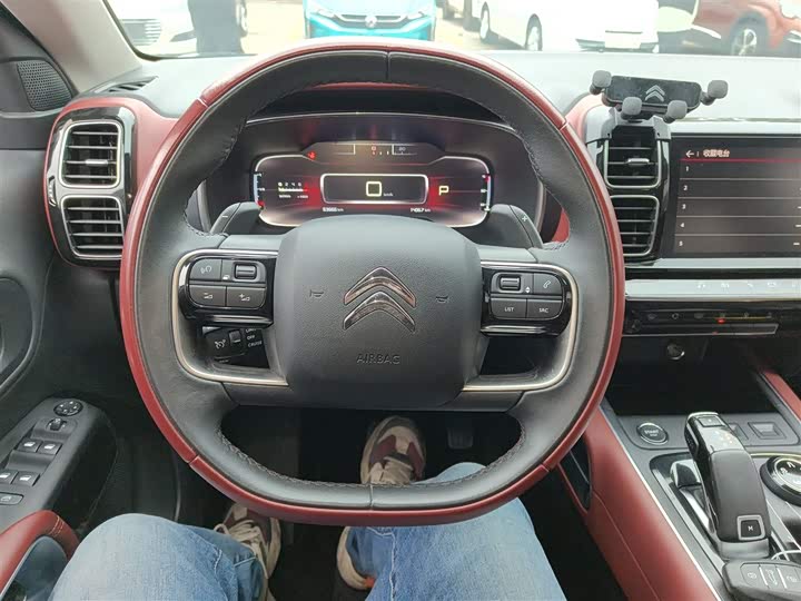 Фото 3 - Citroen C5 Aircross 2023