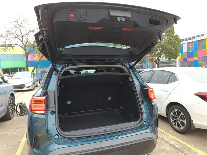 Фото 9 - Citroen C5 Aircross 2023