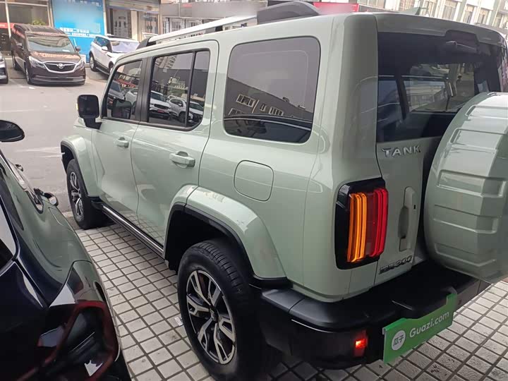 Фото 5 - Tank 300