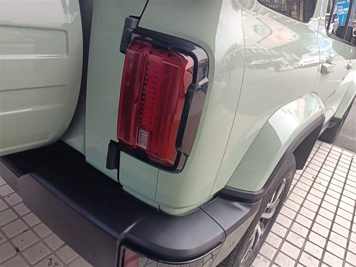 Фото 8 - Tank 300