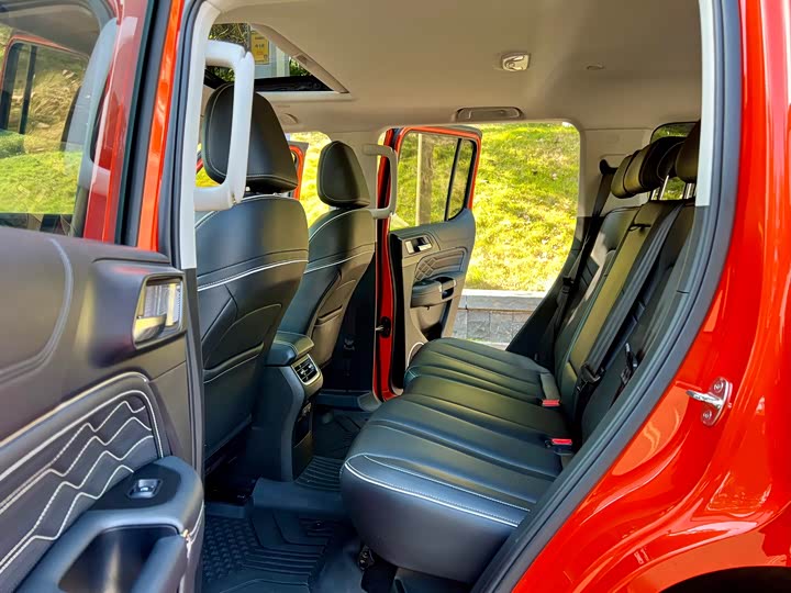 Фото 7 - Tank 300