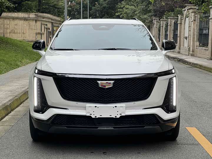 Фото 3 - Cadillac XT5