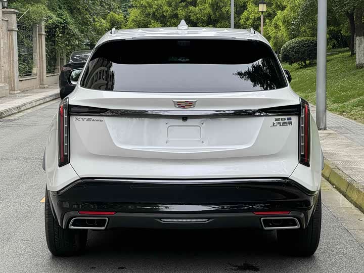 Фото 5 - Cadillac XT5