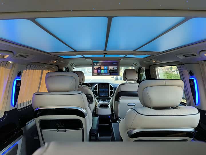Фото 4 - Mercedes-Benz Vito