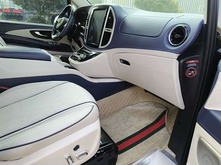 Фото 7 - Mercedes-Benz Vito