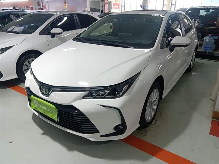 Фото 1 - Toyota Corolla