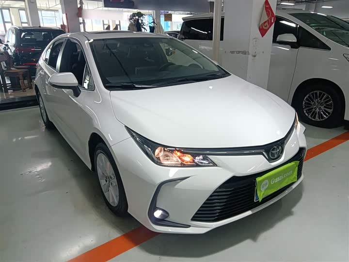 Фото 4 - Toyota Corolla