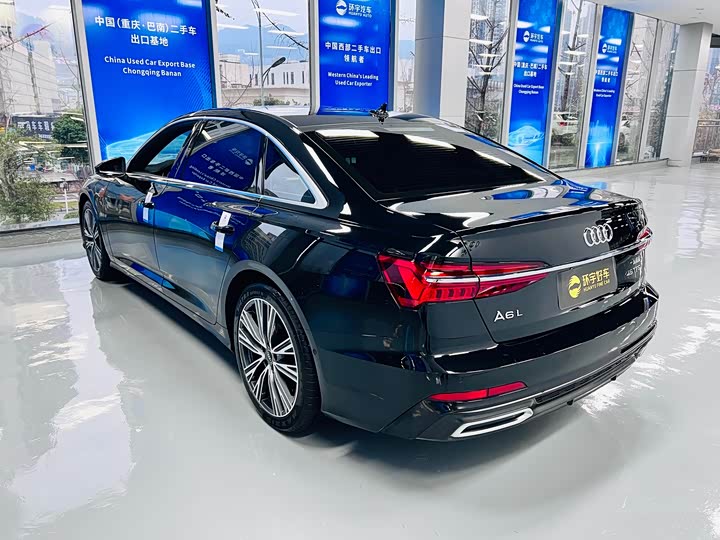 Фото 6 - Audi A6L