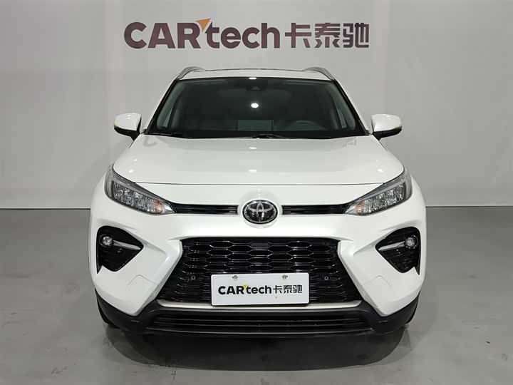 Фото 3 - Toyota Wildlander