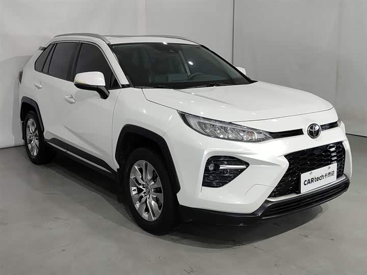 Фото 4 - Toyota Wildlander