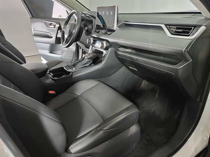 Фото 5 - Toyota Wildlander