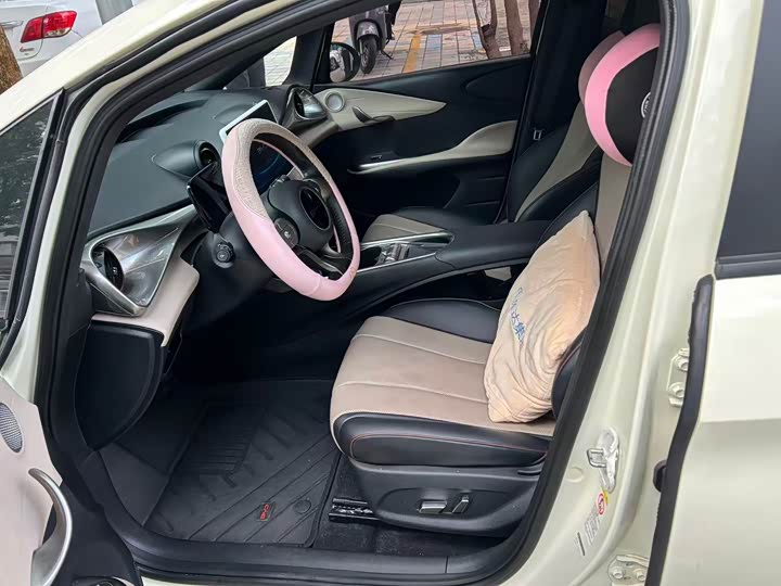 Фото 2 - BYD Dolphin