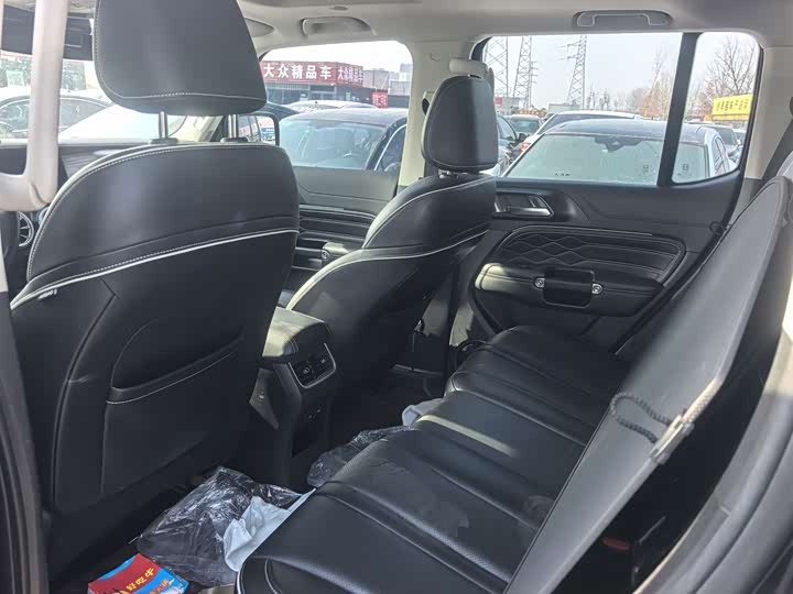 Фото 5 - Tank 300