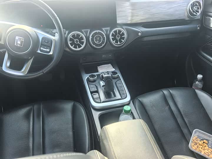 Фото 6 - Tank 300