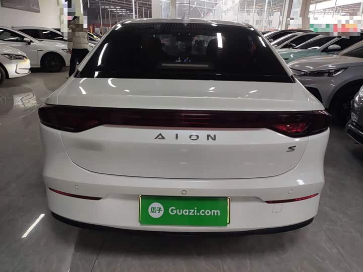 Фото 6 - GAC Aion S