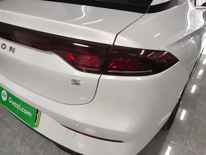 Фото 8 - GAC Aion S