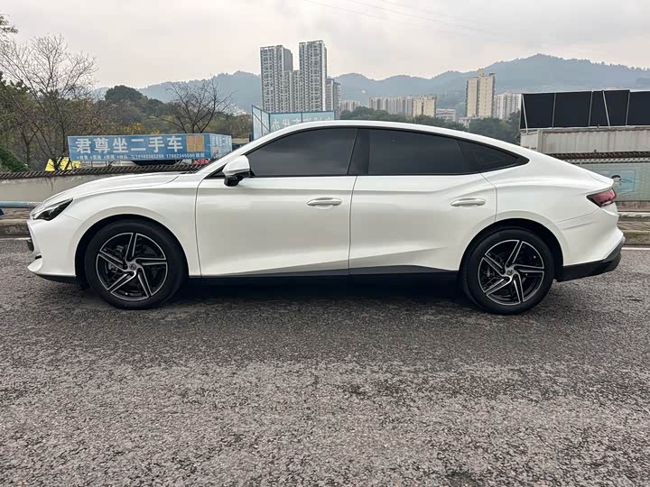 Фото 6 - MG Motor 7