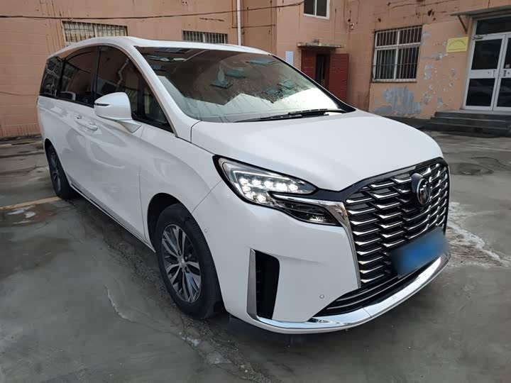 Фото 4 - Buick GL8 ES