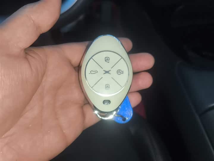 Фото 9 - XPeng P7