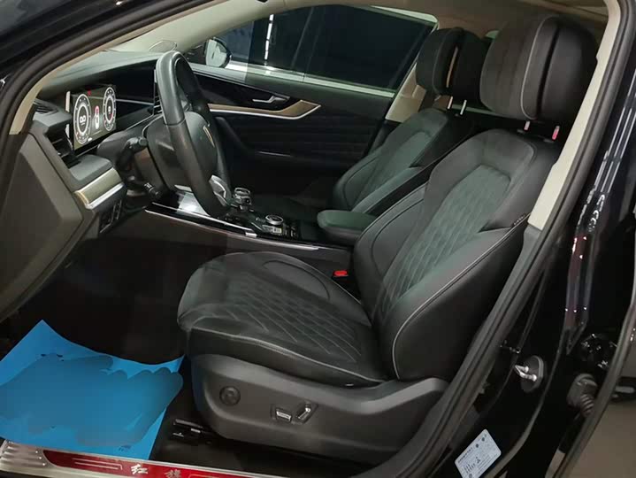 Фото 9 - Hongqi HS5