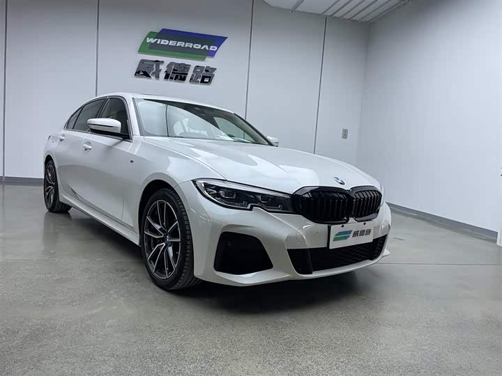 Фото 3 - BMW 3 Series