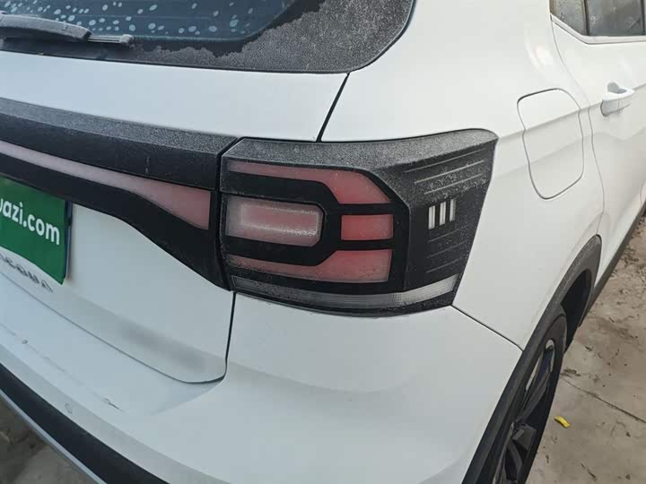 Фото 8 - Volkswagen Tacqua